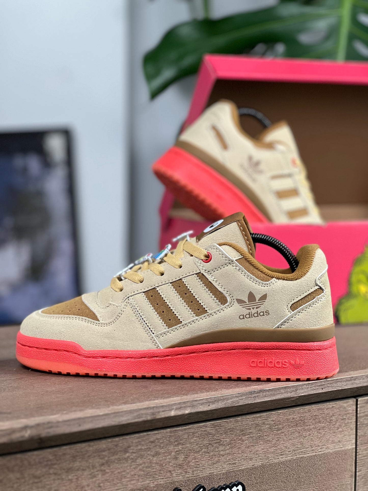 The Grinch x adidas Forum Low "THE GRINCH"