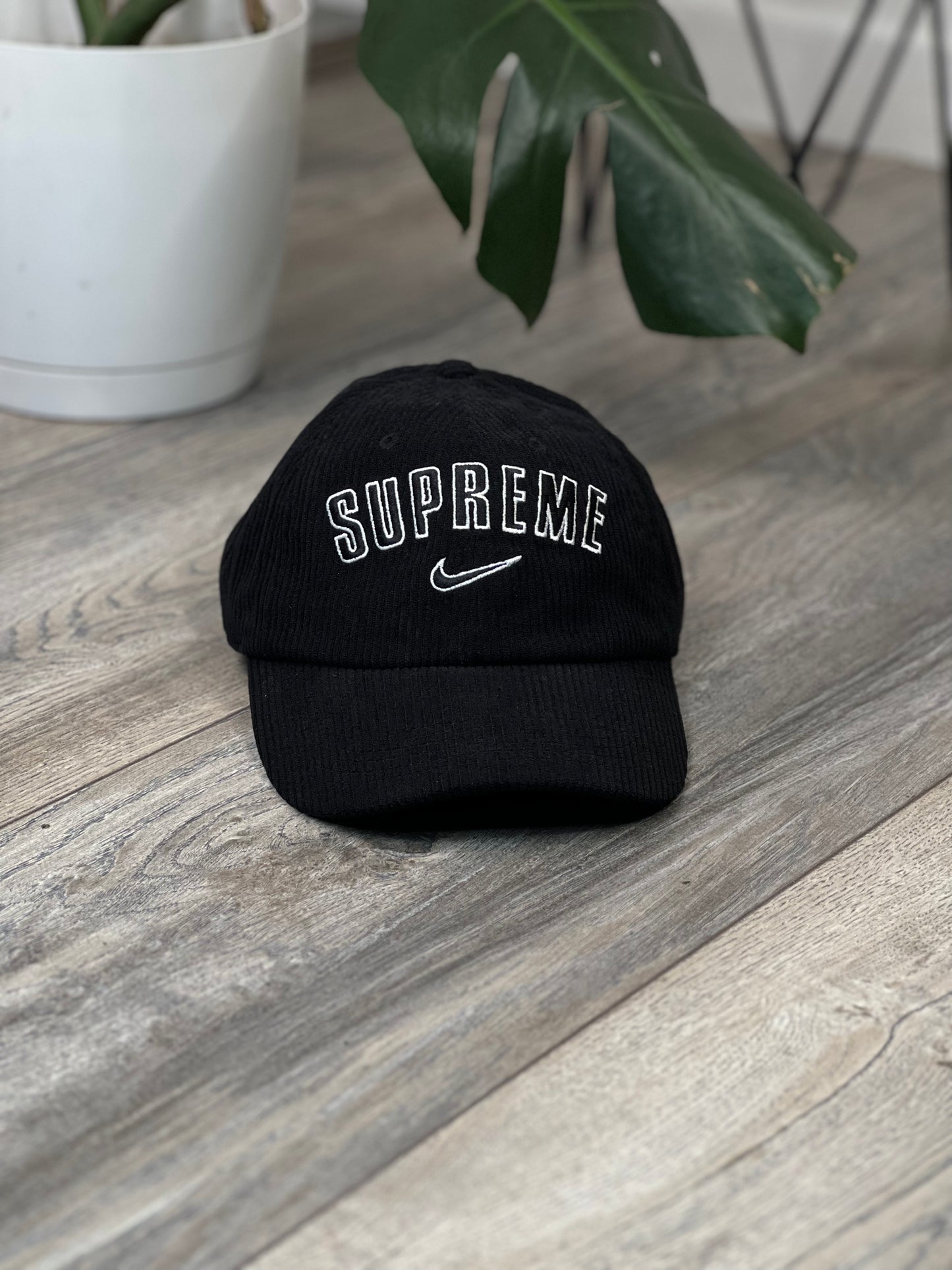 Gorra Supreme x Nike