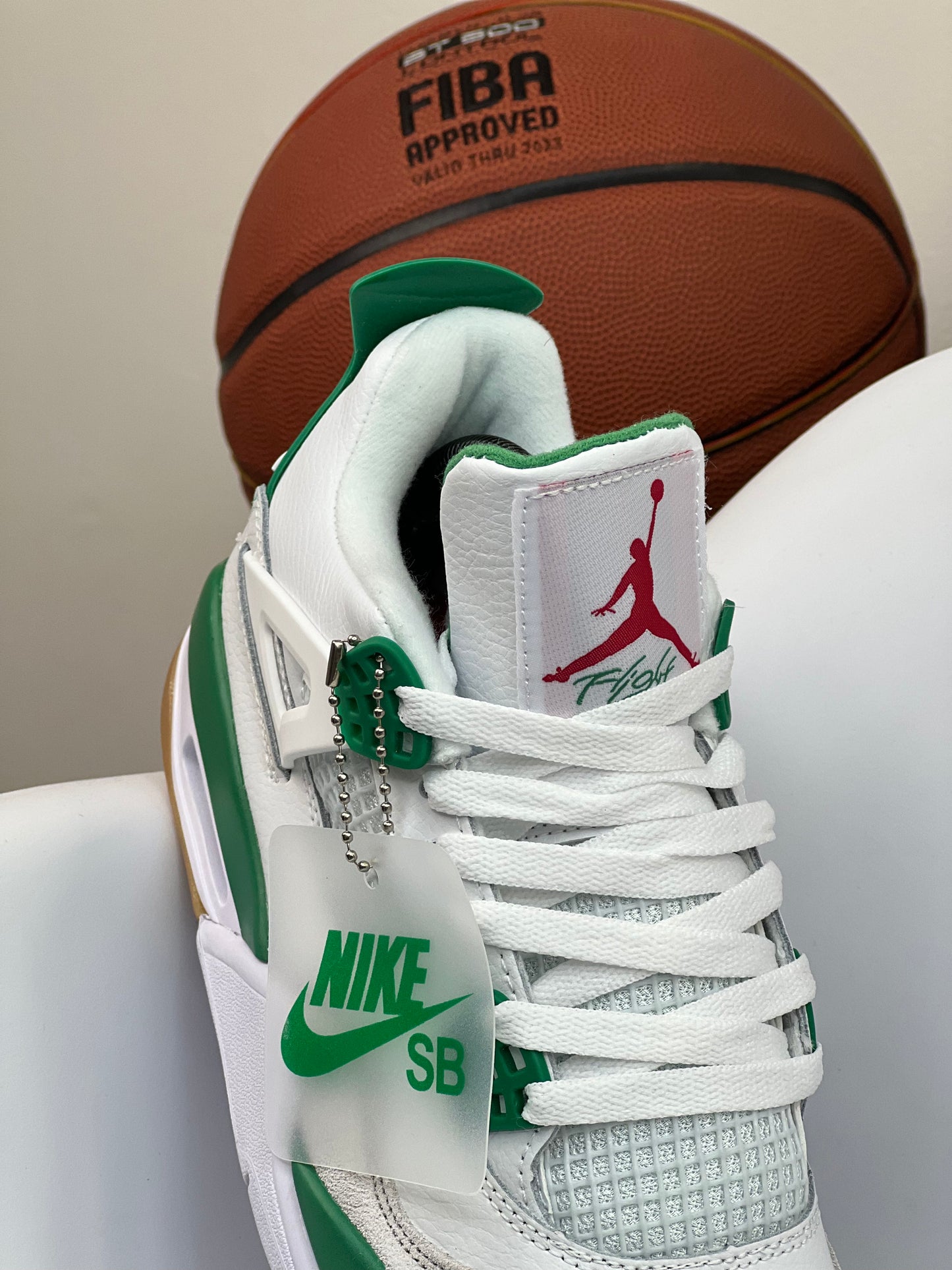 Nike SB x Air Jordán 4 Pine Green